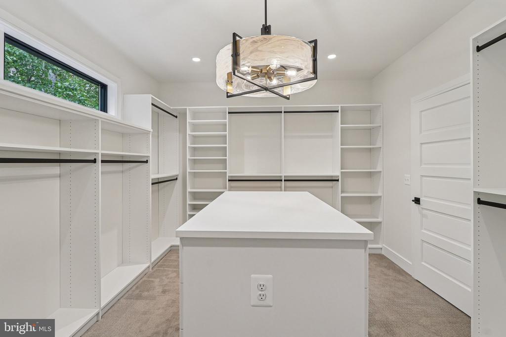 5224 TRUNNION TRAIL