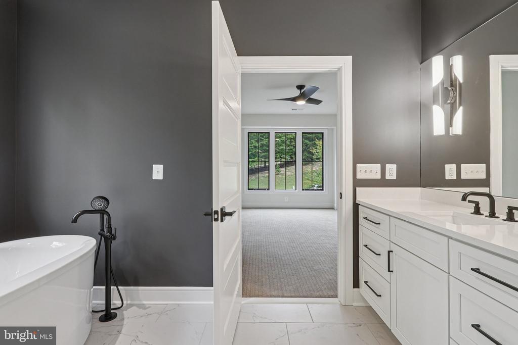 5224 TRUNNION TRAIL