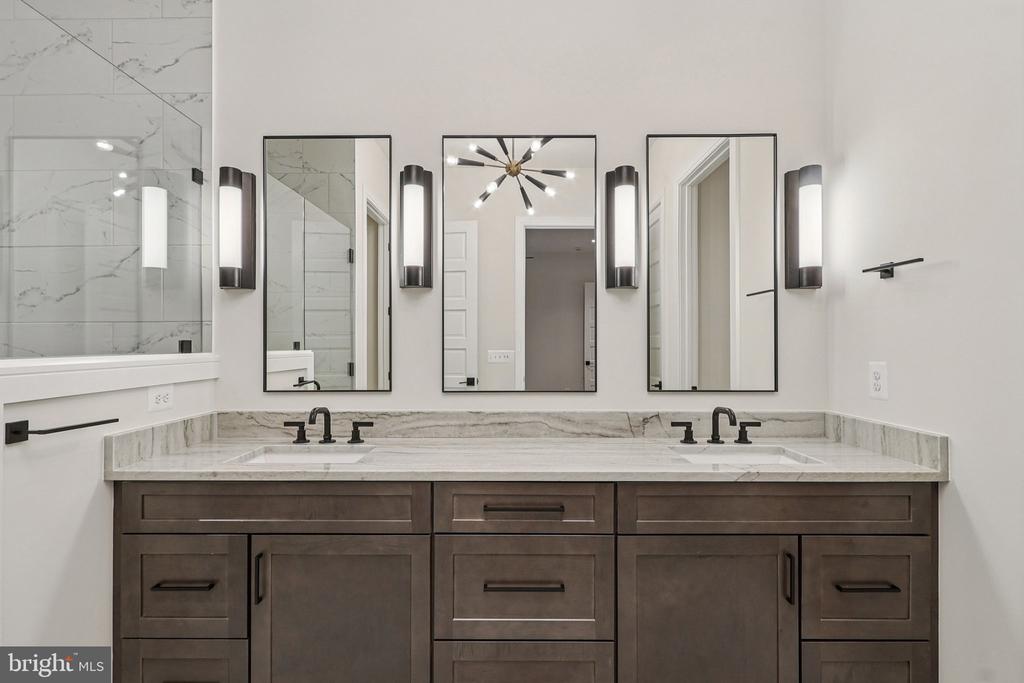 5224 TRUNNION TRAIL