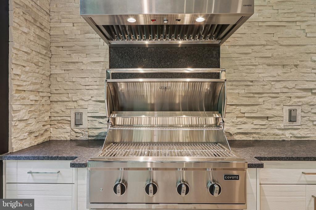 5224 TRUNNION TRAIL