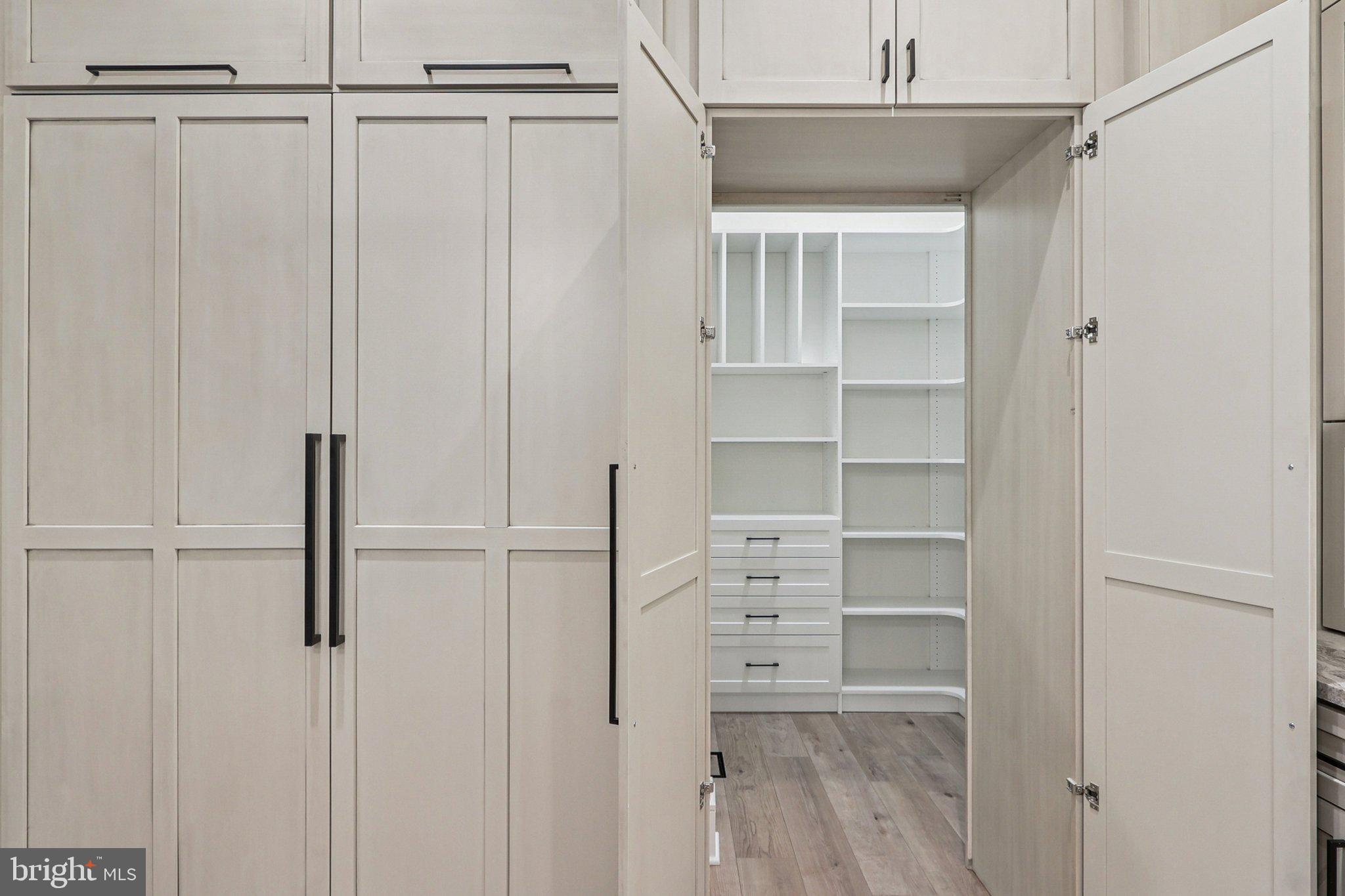 5224 TRUNNION TRAIL