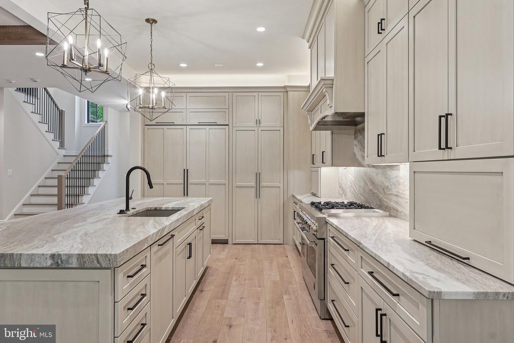 5224 TRUNNION TRAIL