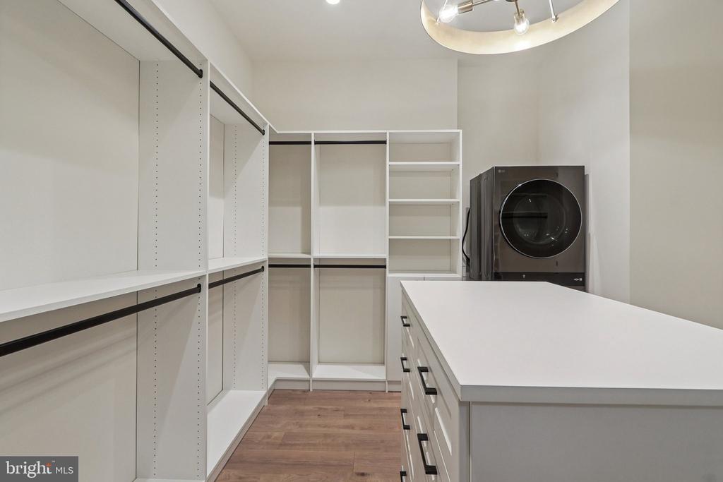 5224 TRUNNION TRAIL