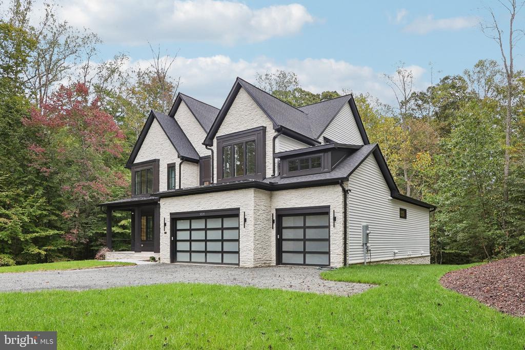 5224 TRUNNION TRAIL