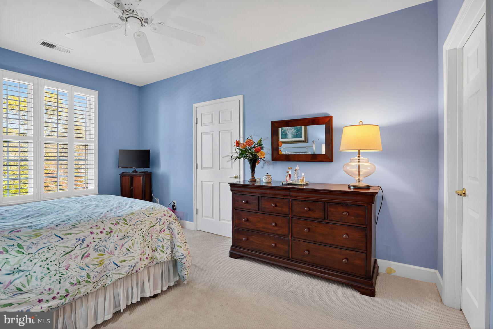 7065 HERITAGE HUNT DRIVE 203