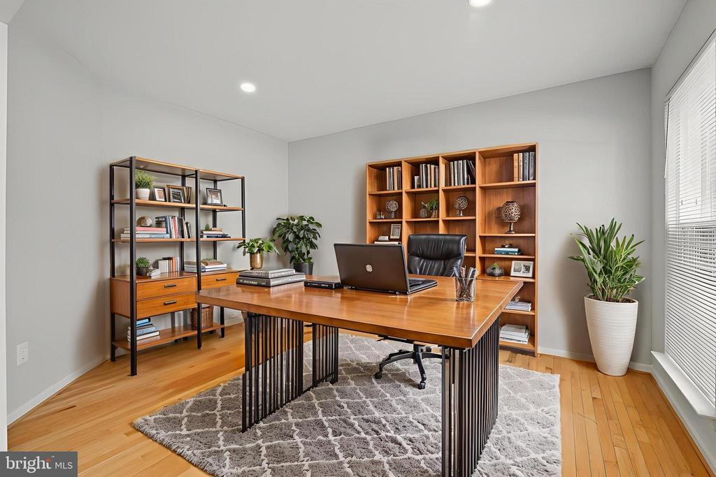15725 MARBURY HEIGHTS WAY