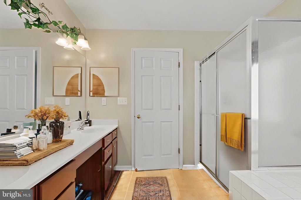 15725 MARBURY HEIGHTS WAY
