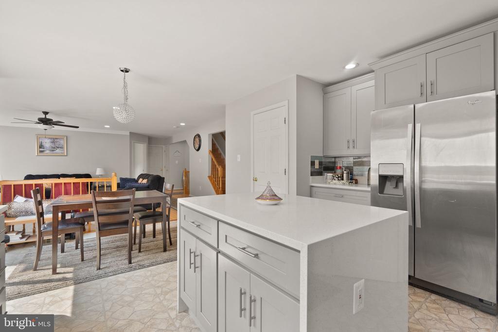 15725 MARBURY HEIGHTS WAY