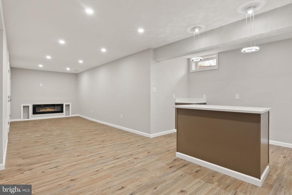 15725 MARBURY HEIGHTS WAY