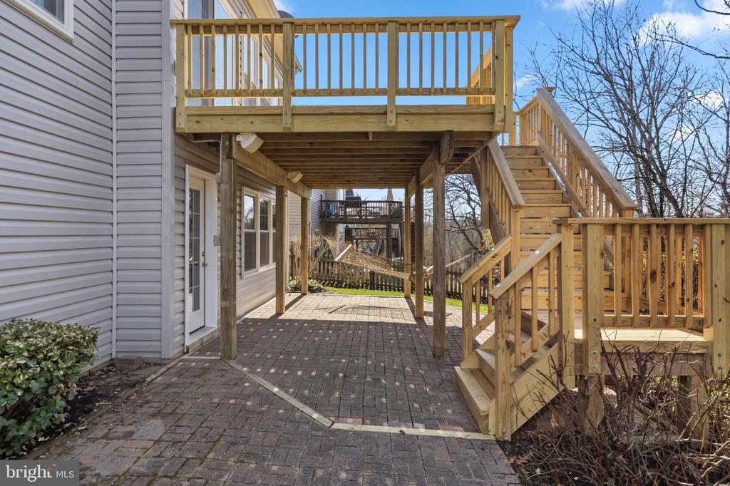 10052 NAUGHTON COURT