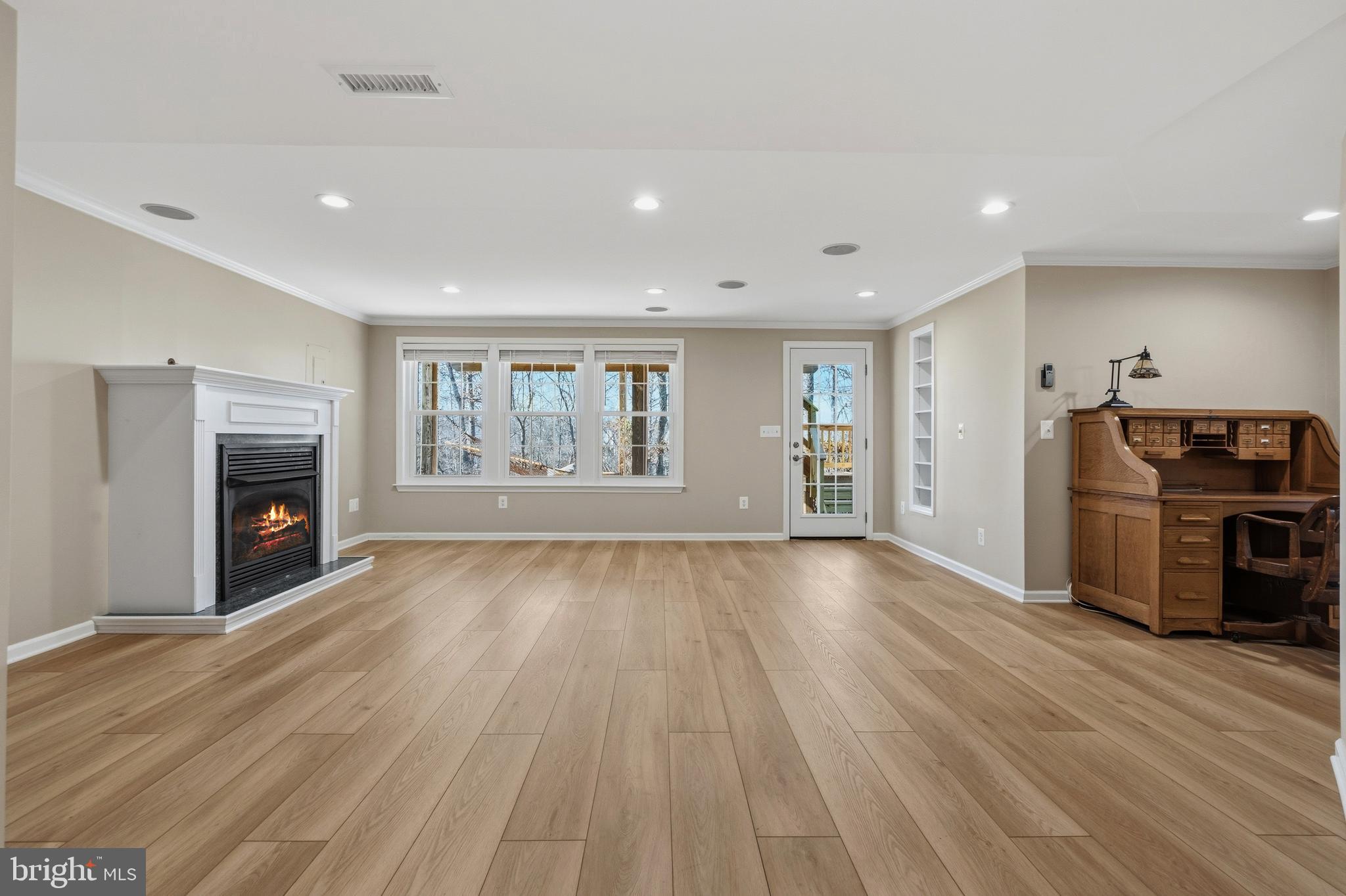 10052 NAUGHTON COURT