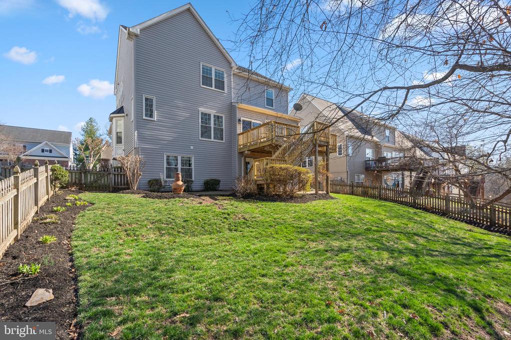 10052 NAUGHTON COURT