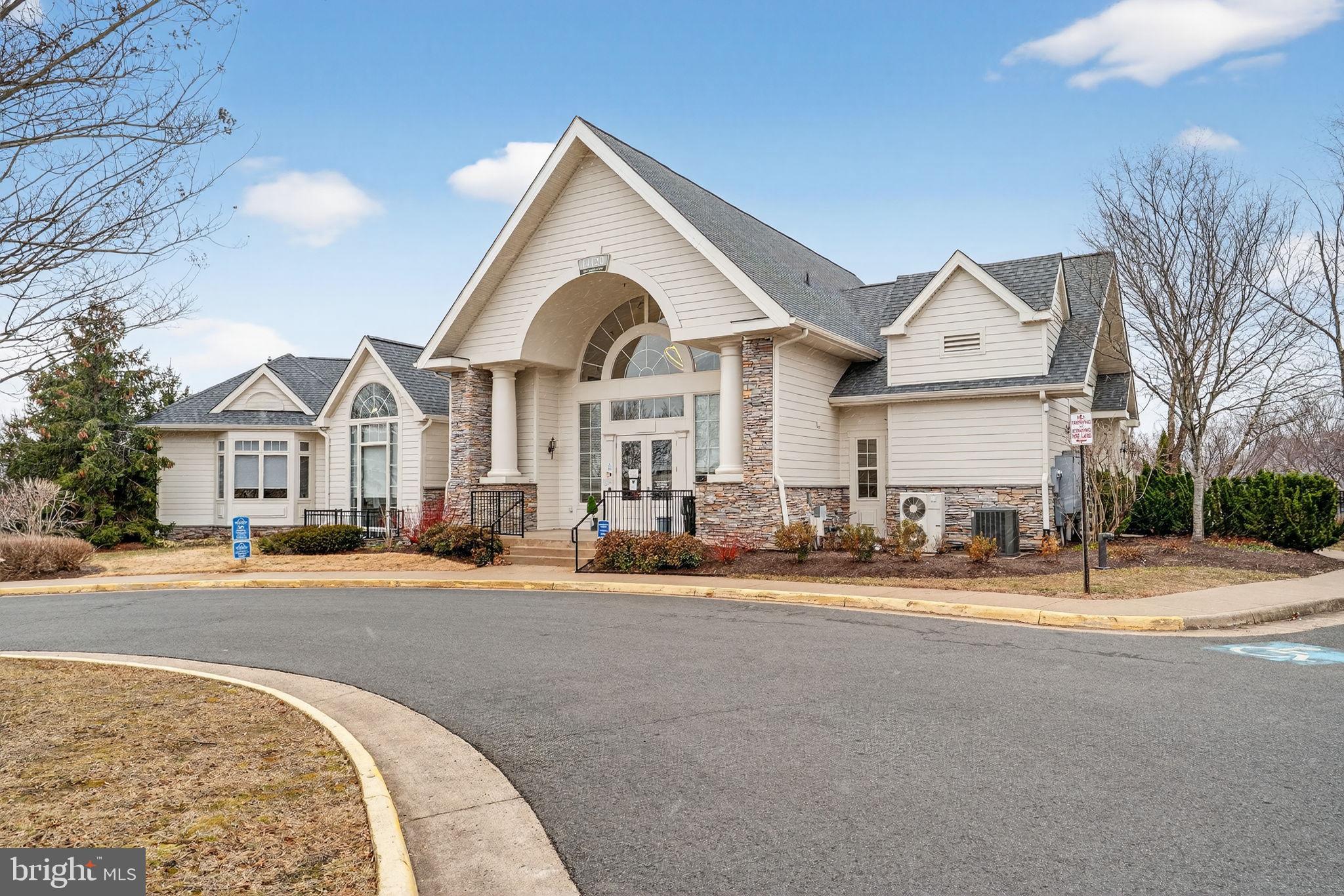 15976 CANADA GOOSE LOOP