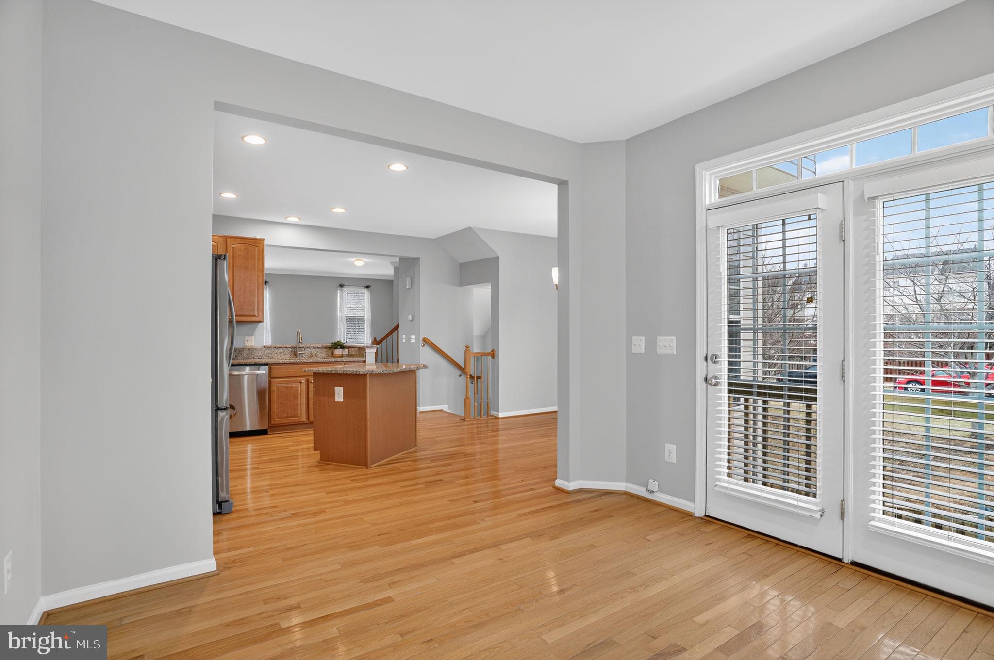 15976 CANADA GOOSE LOOP