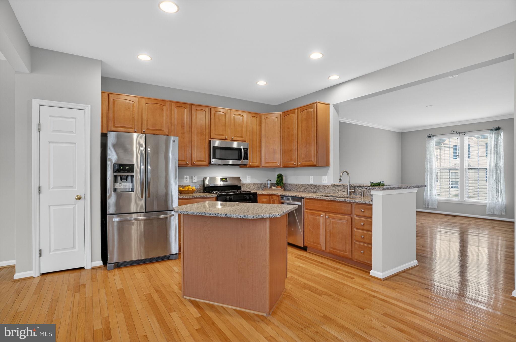 15976 CANADA GOOSE LOOP