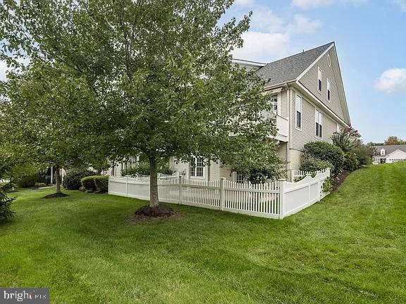 13743 CURRANT LOOP