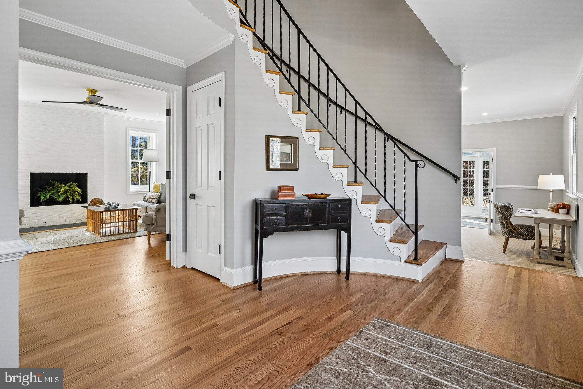 3220 RIVERVIEW DRIVE