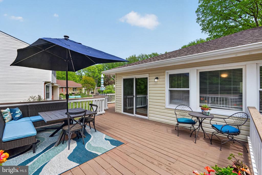 2211 DOCKSIDE COURT