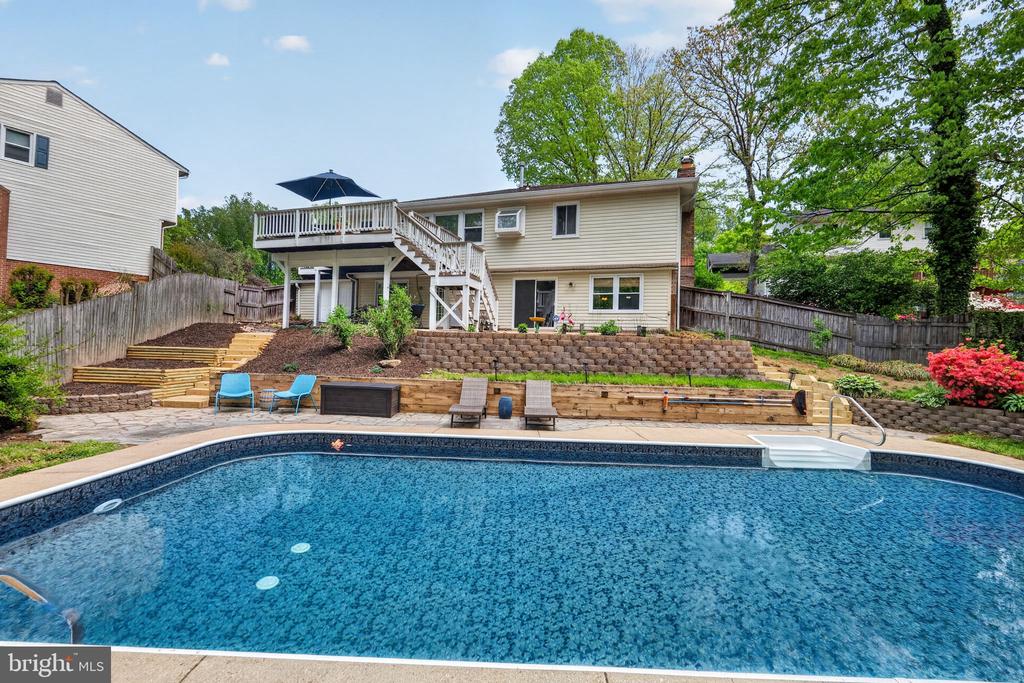 2211 DOCKSIDE COURT