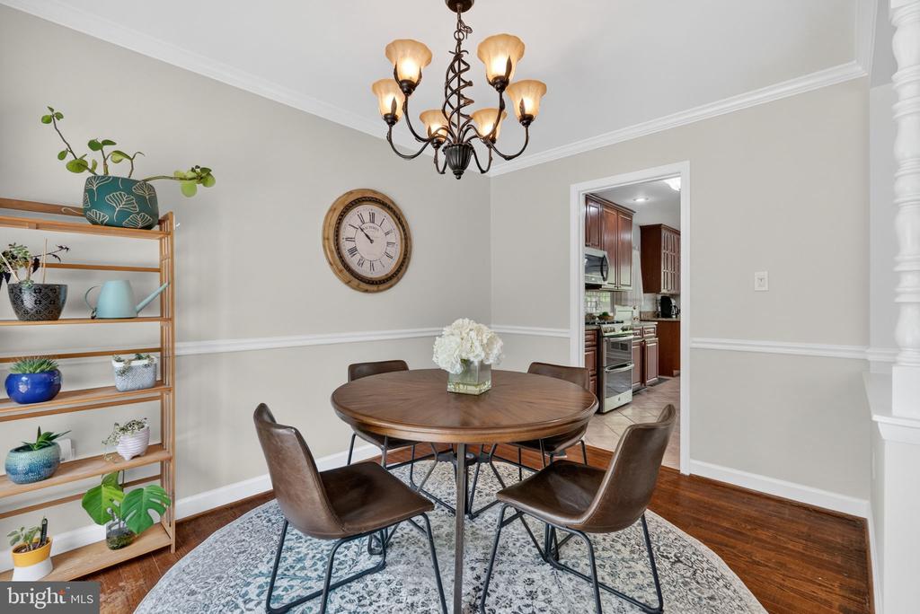 2211 DOCKSIDE COURT