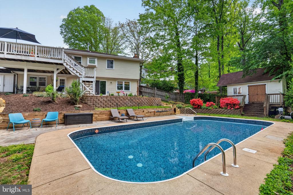 2211 DOCKSIDE COURT