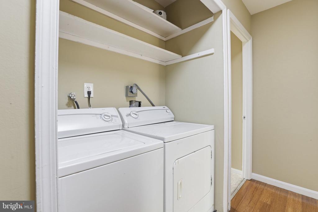 10107 HENRY COURT