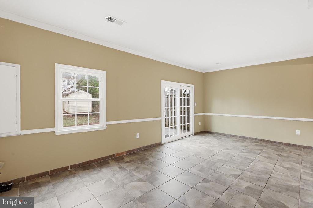 10107 HENRY COURT