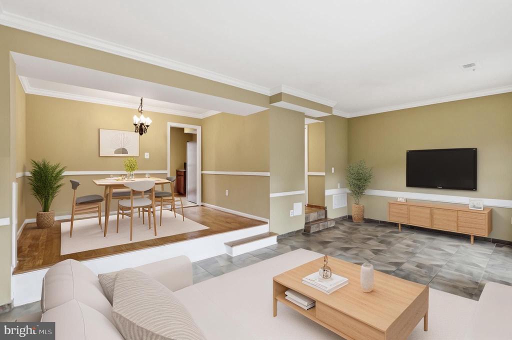 10107 HENRY COURT