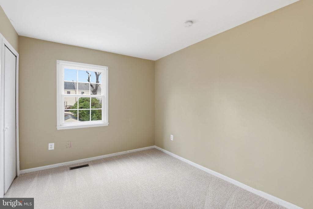 10107 HENRY COURT