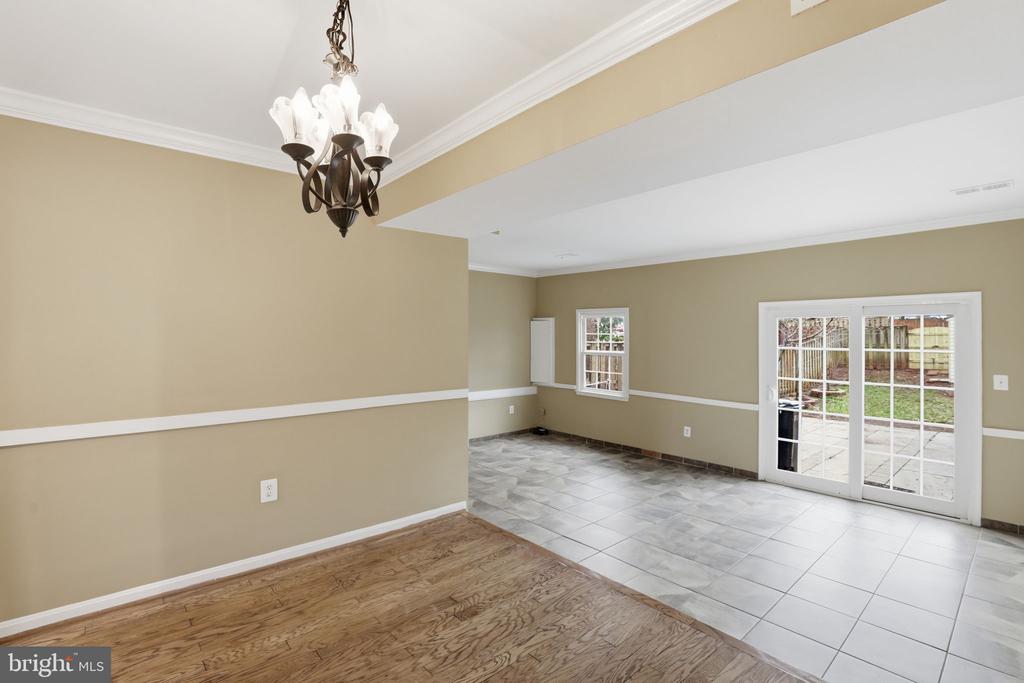 10107 HENRY COURT