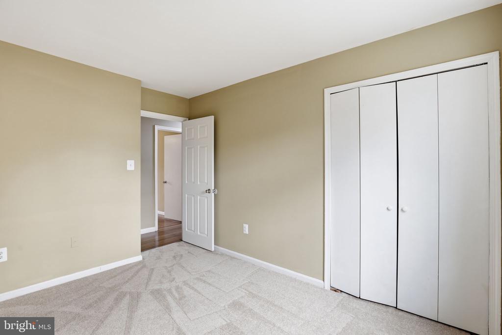 10107 HENRY COURT