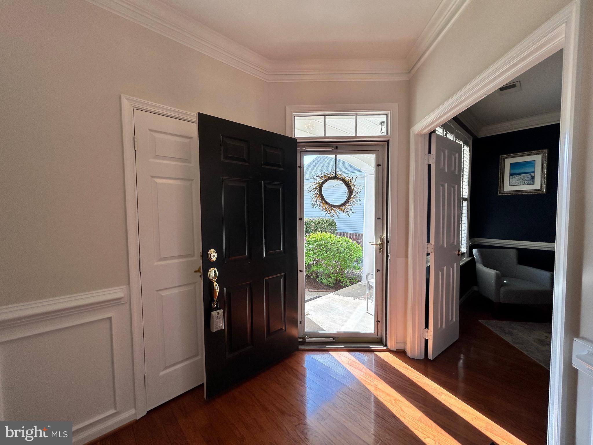 6938 WALNUT HILL DRIVE
