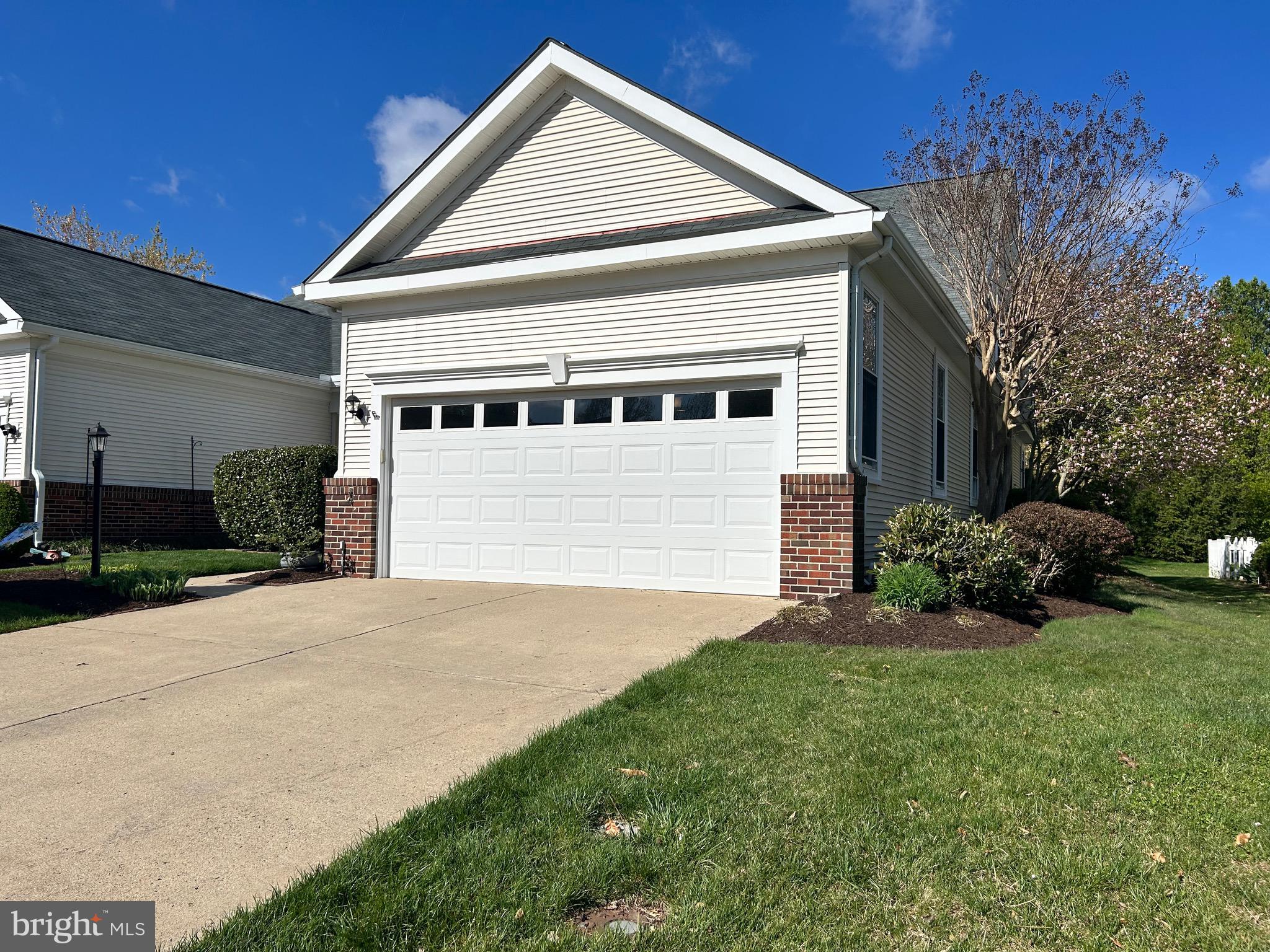 6938 WALNUT HILL DRIVE