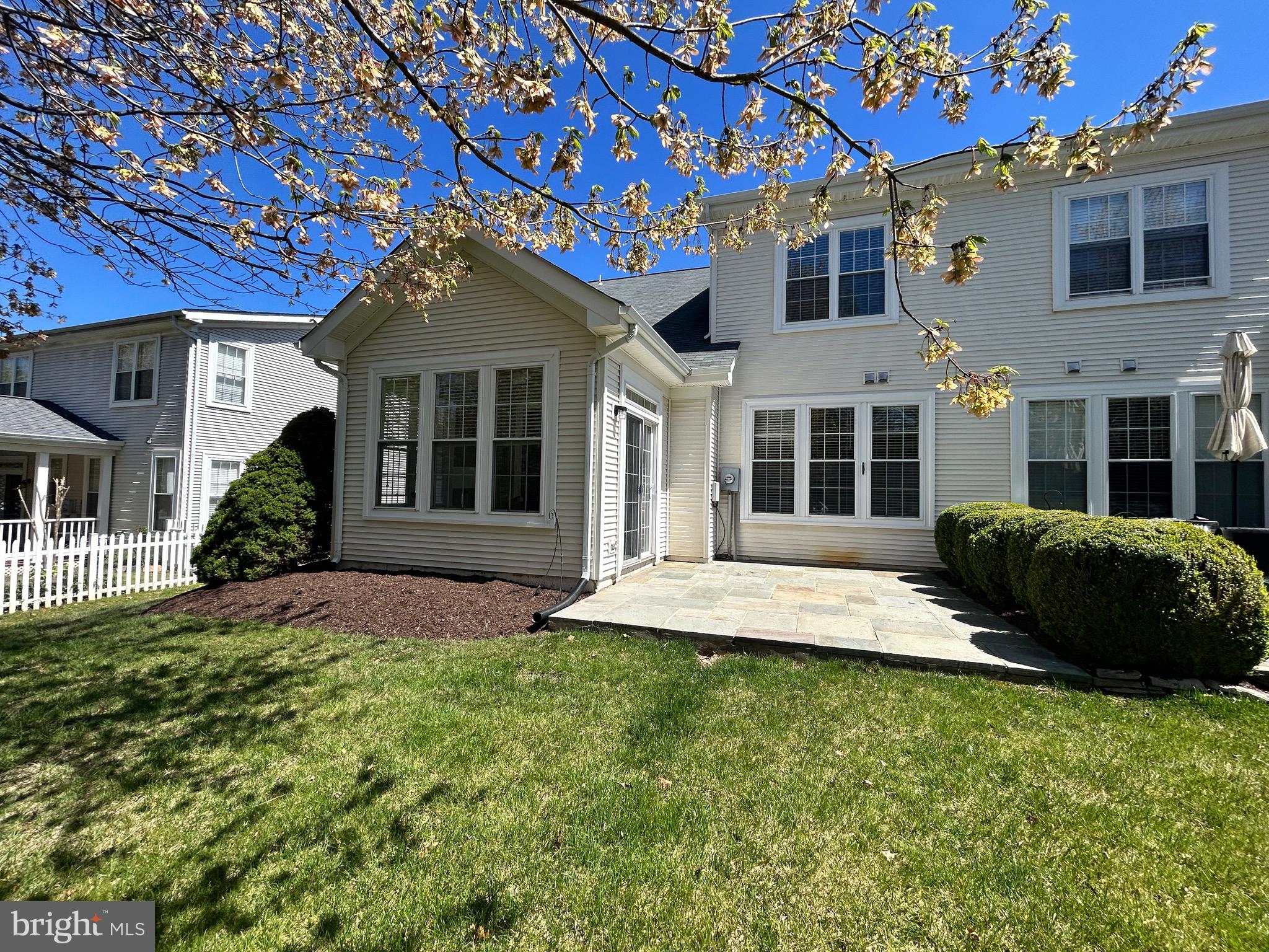 6938 WALNUT HILL DRIVE