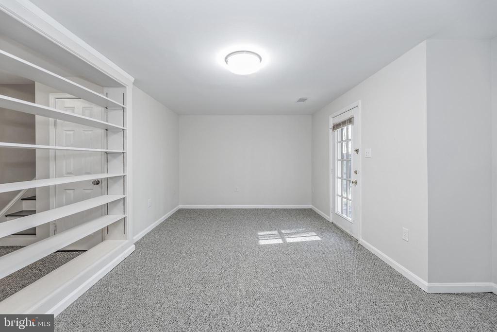 5121 SPRING BRANCH BOULEVARD