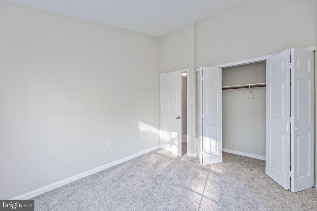 5121 SPRING BRANCH BOULEVARD