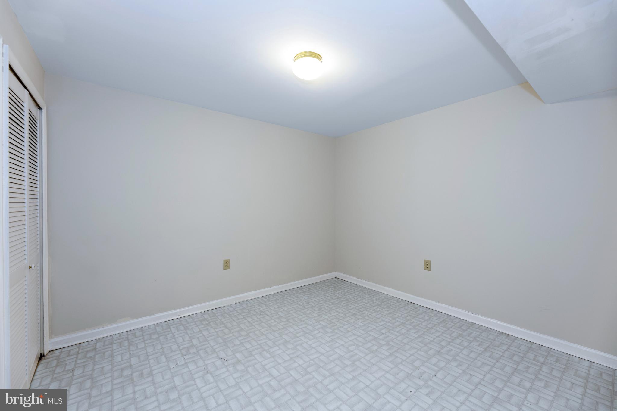 5121 SPRING BRANCH BOULEVARD