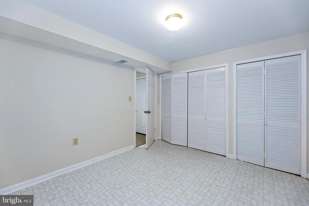 5121 SPRING BRANCH BOULEVARD