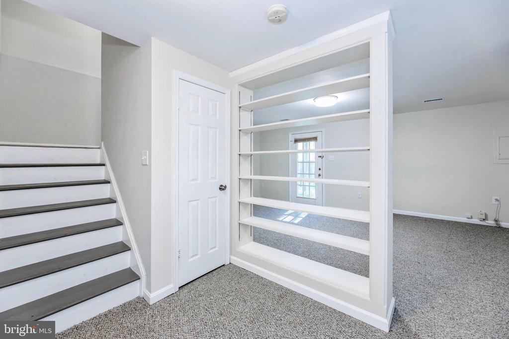 5121 SPRING BRANCH BOULEVARD