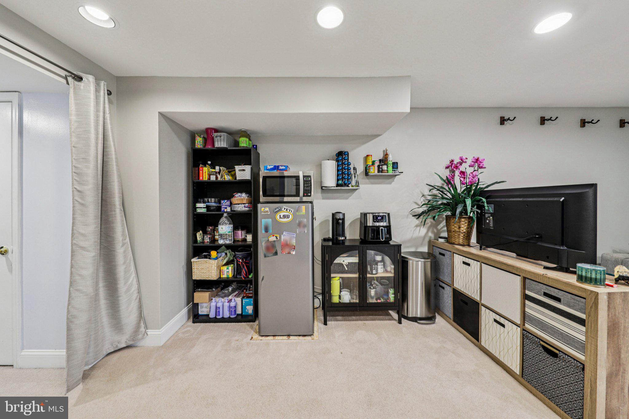 15301 WATERS EDGE COURT