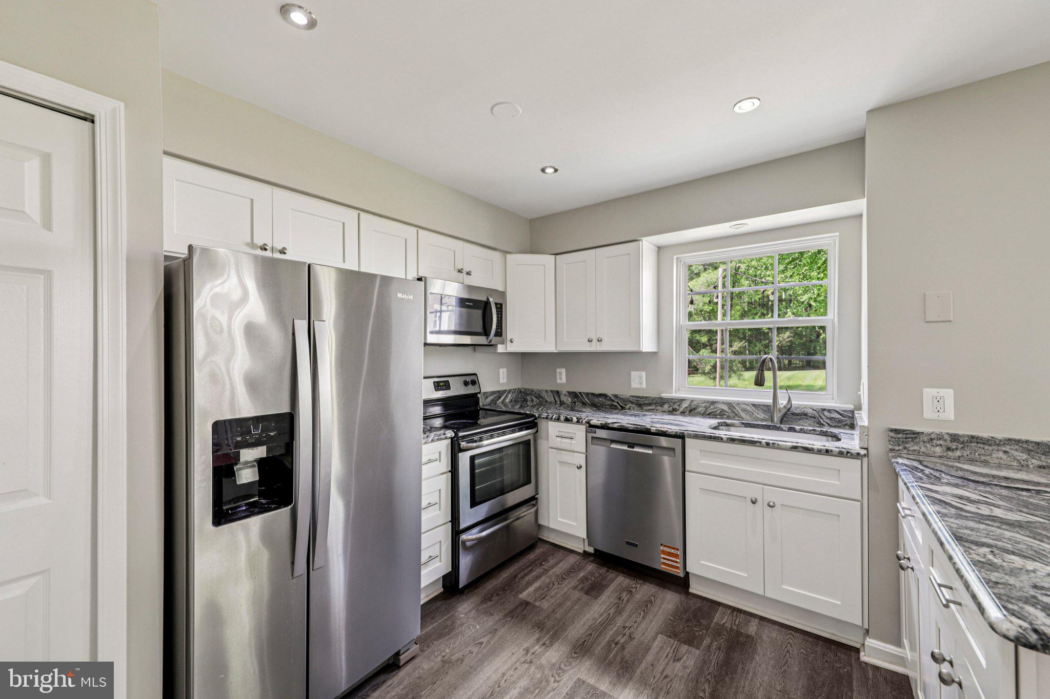 15301 WATERS EDGE COURT