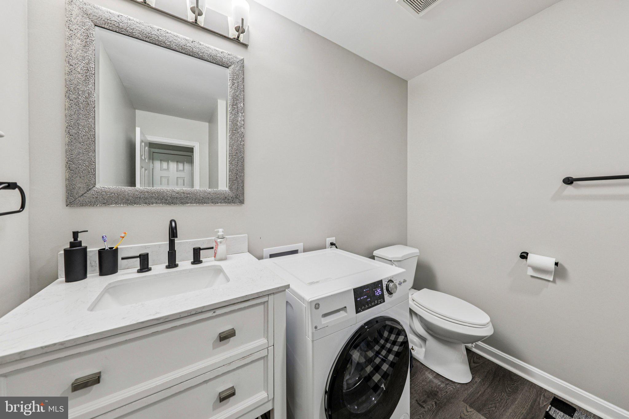 15301 WATERS EDGE COURT