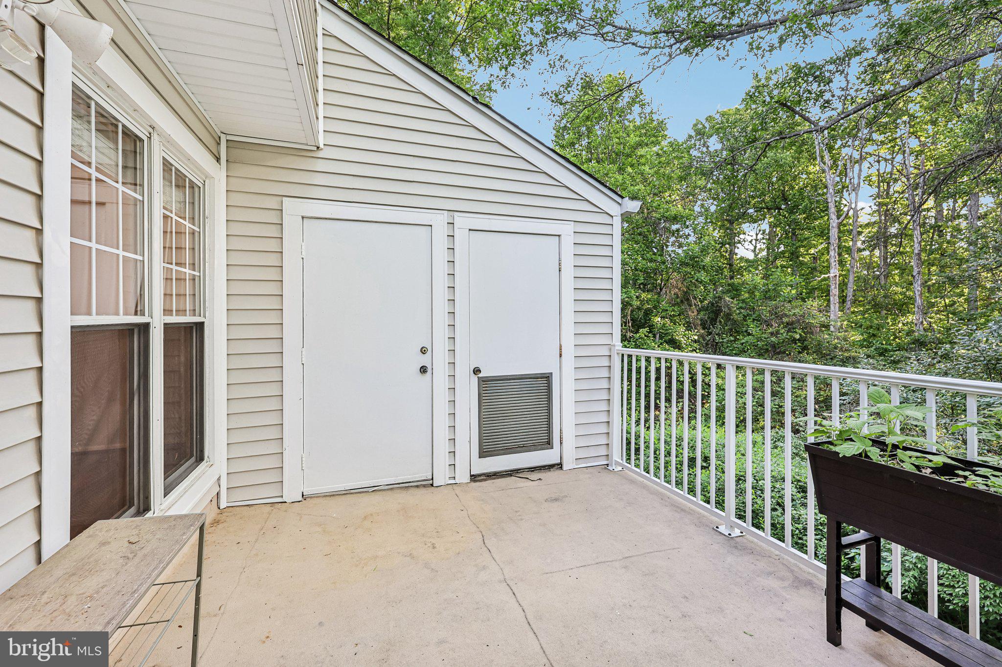 2856 BURGUNDY PLACE