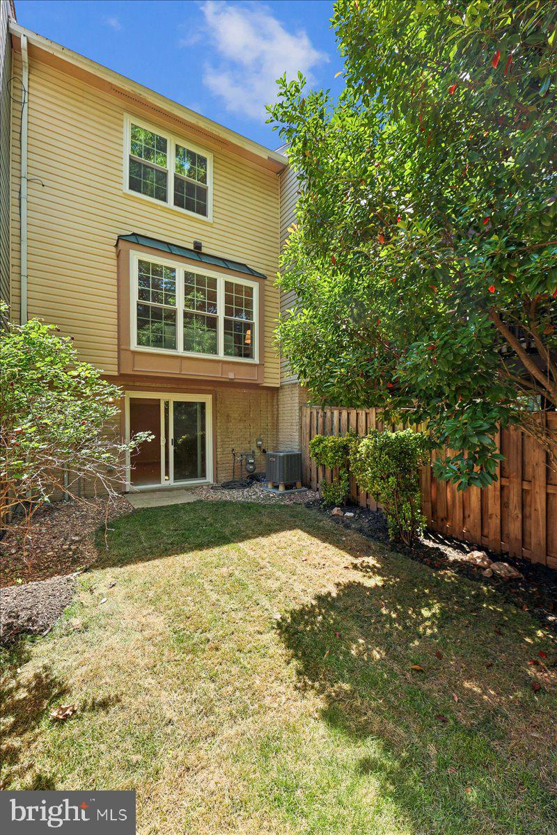 6168 TRIDENT LANE
