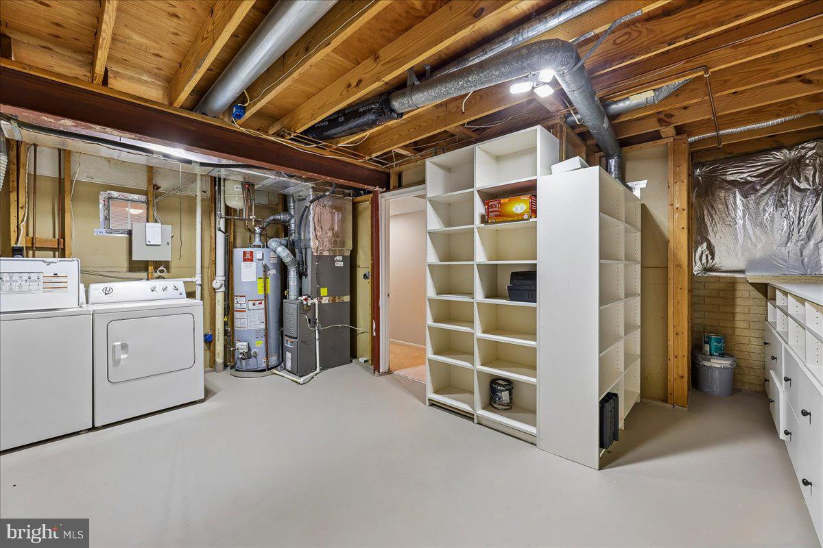 6168 TRIDENT LANE