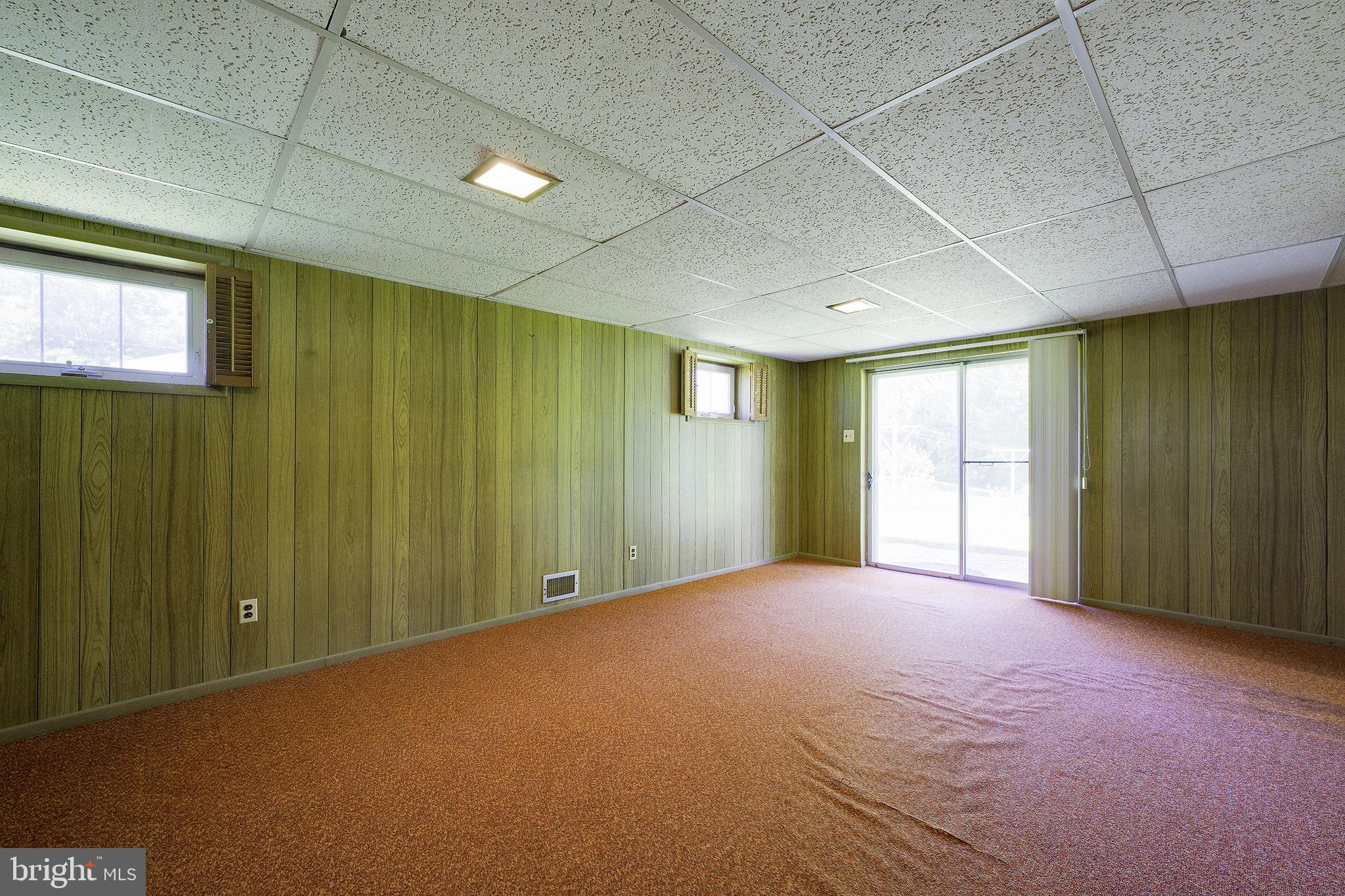 3891 DOMINION DRIVE