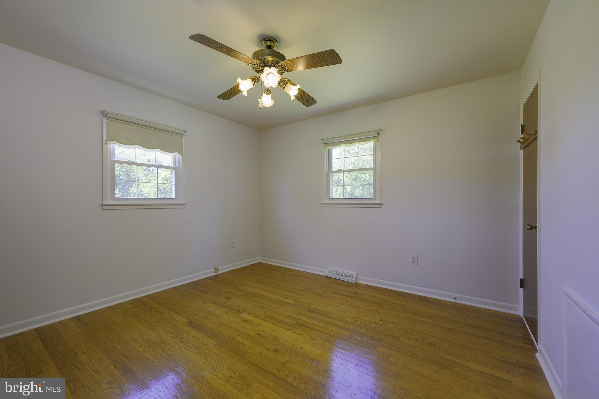 3891 DOMINION DRIVE