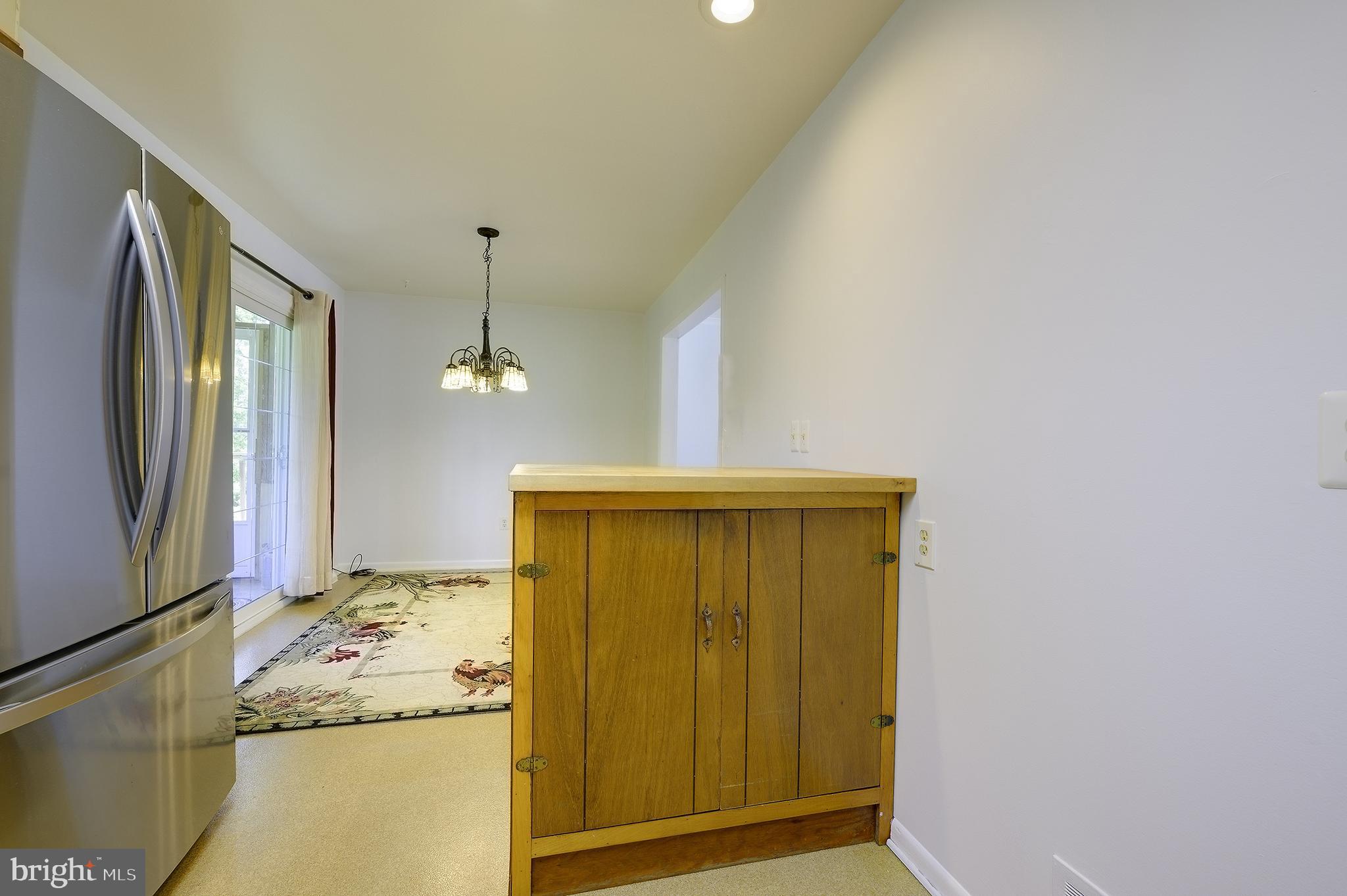 3891 DOMINION DRIVE
