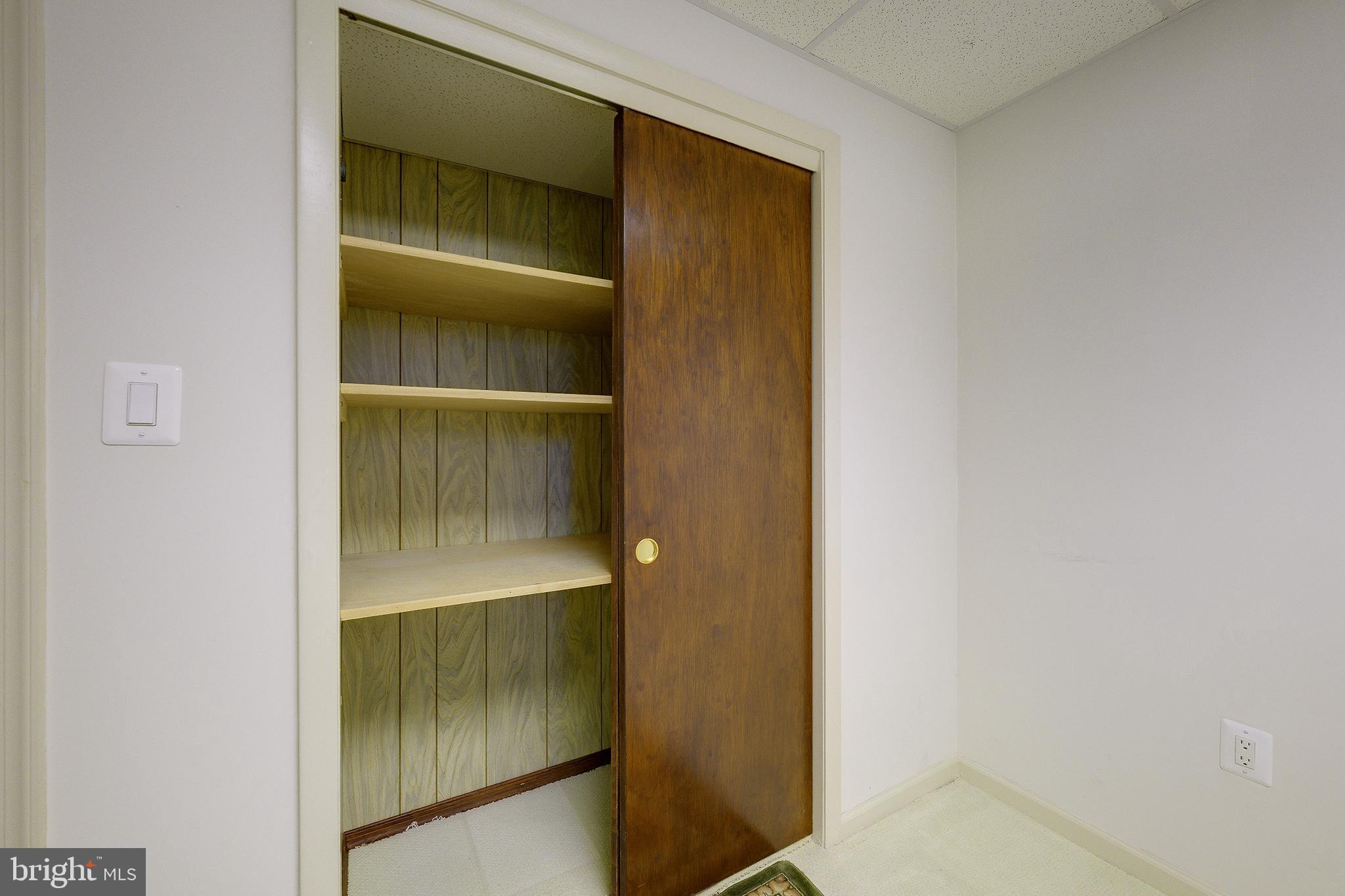 3891 DOMINION DRIVE