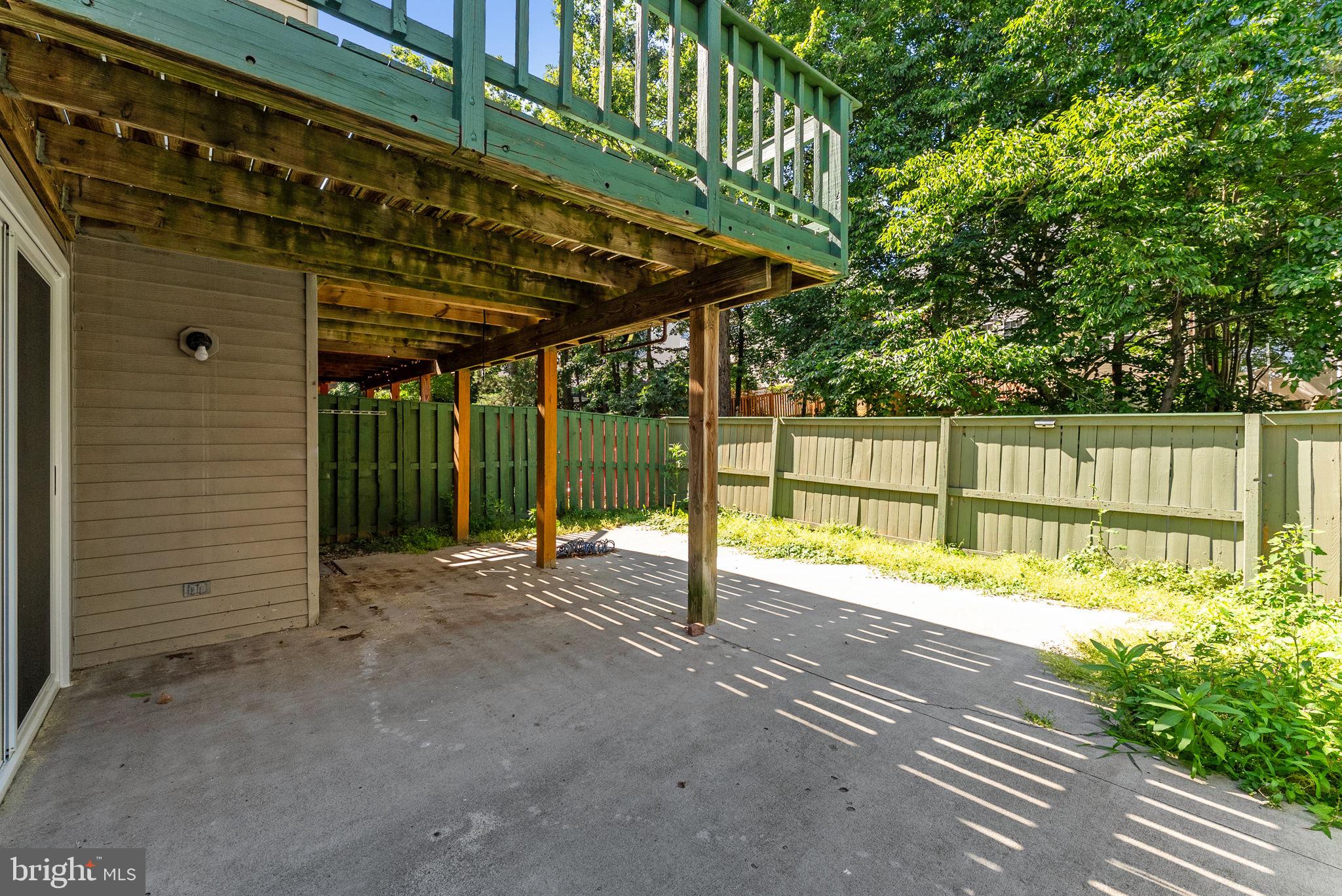 2857 BOWES LANE